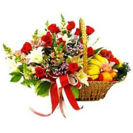 3 kg Fruits with 18 Red Rose & 2 Lilys in basket