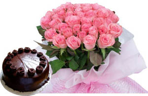 Bunch of 20 Pink Roses in Paper Packing & 1/2KG Chocolate Cake 
